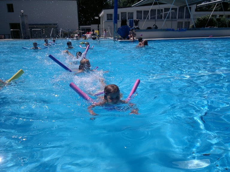 Corsi di nuoto per bambini e ragazzi
